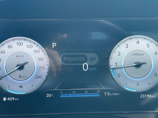 Hyundai Elantra - фото 11