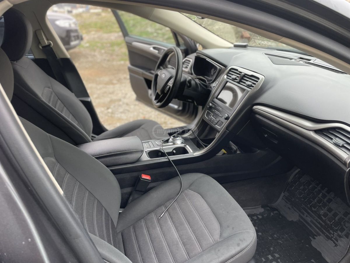 Ford Fusion - фото 6