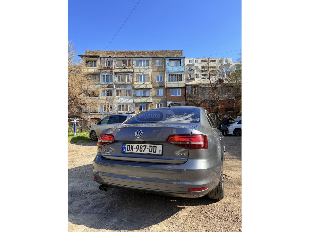 Volkswagen Jetta - фото 10