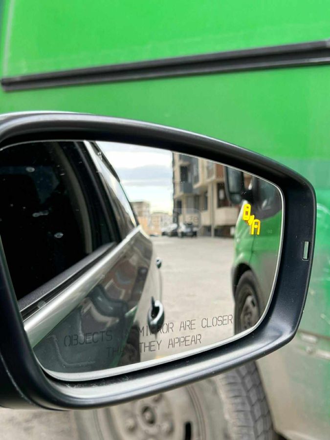 Volkswagen Jetta - фото 11