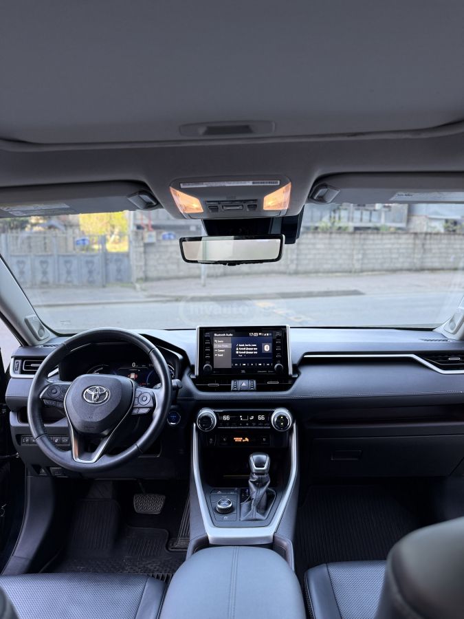 Toyota Rav 4 - фото 9