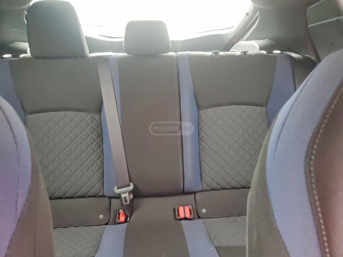 Toyota CHR - фото 10