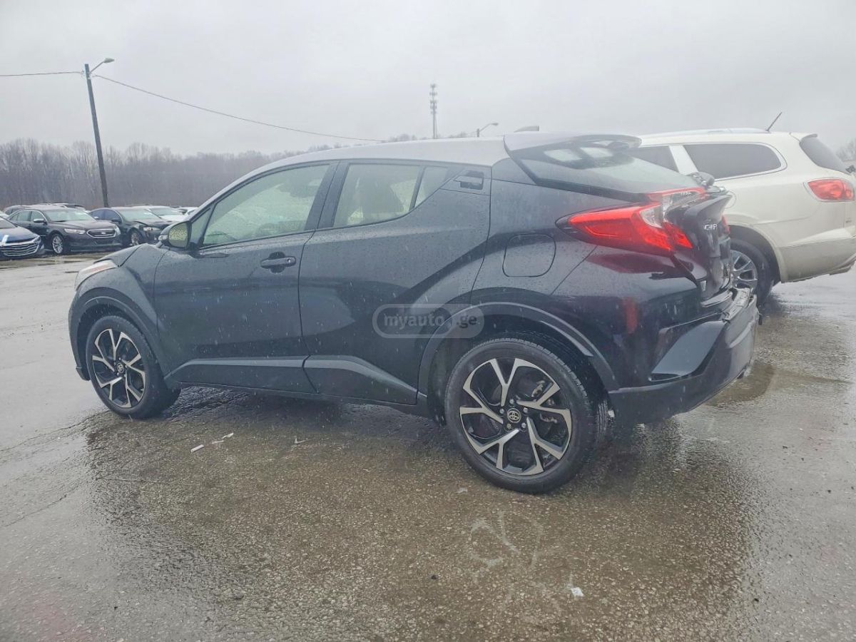 Toyota CHR - фото 2