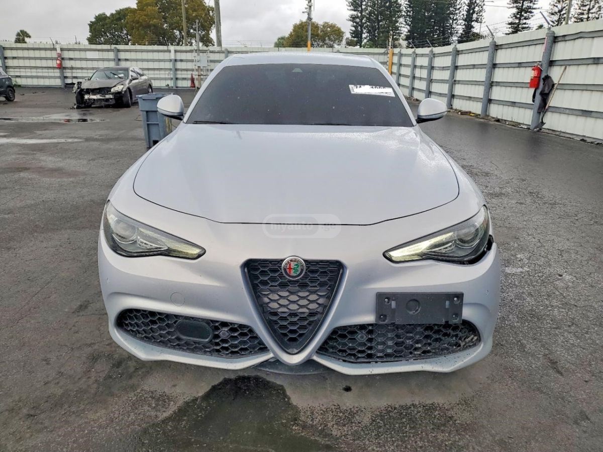Alfa Romeo Giulia - фото 5