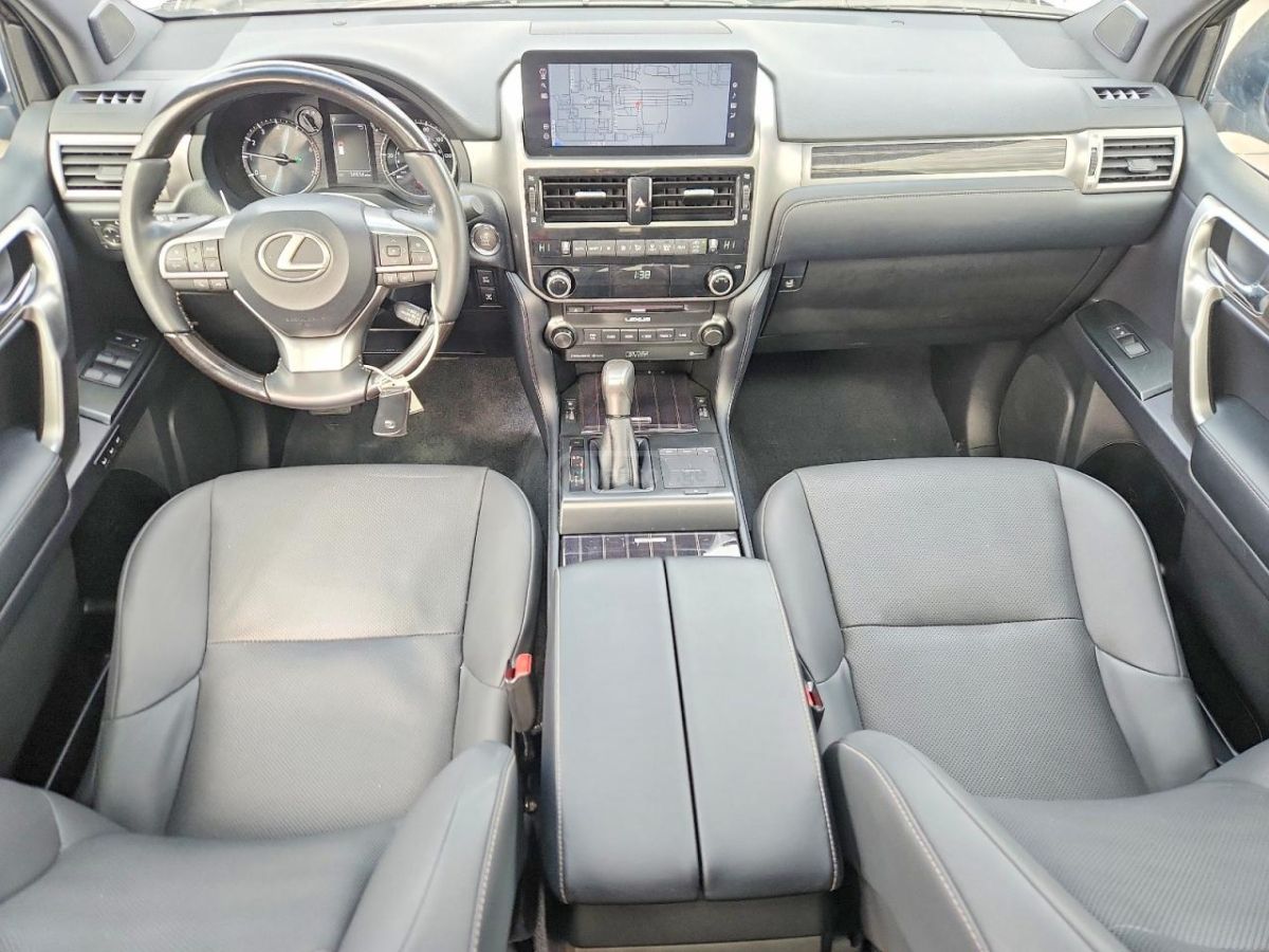 Lexus Luxury 4dr 4x4 Automatic — миниатюра 10