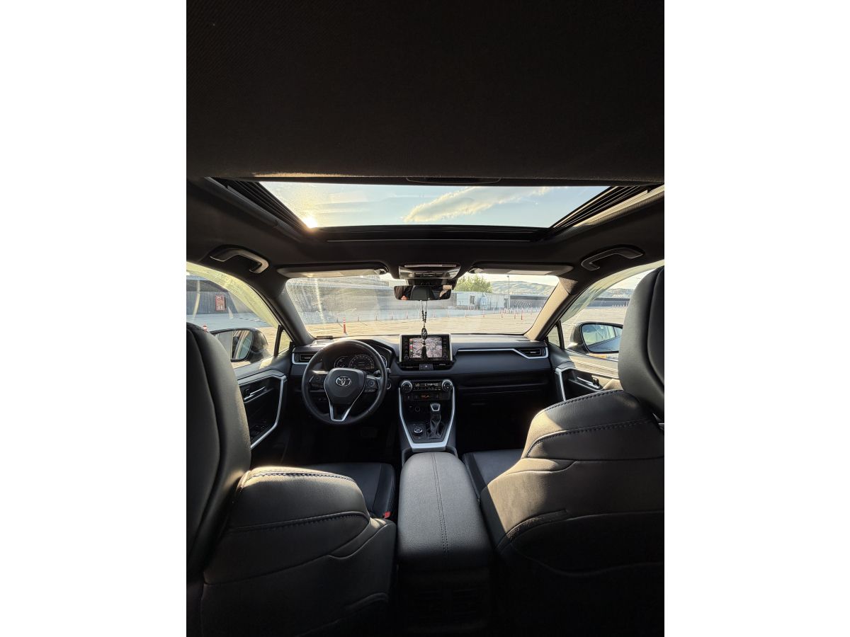 Toyota RAV 4 - фото 10