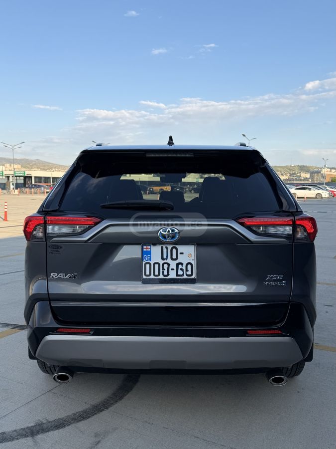 Toyota RAV 4 - фото 5