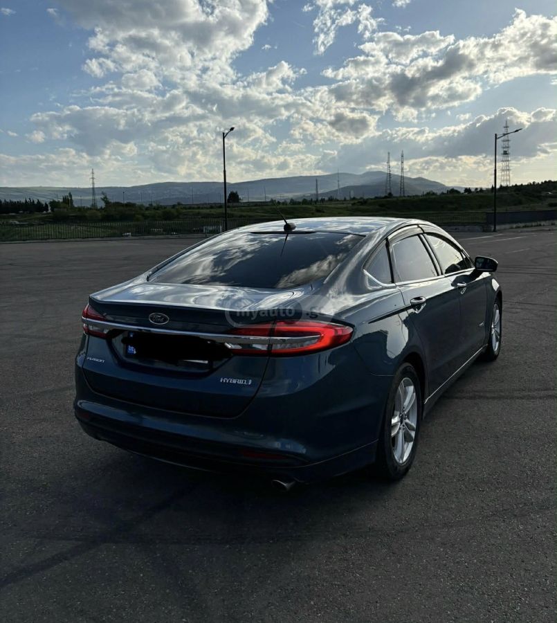 Ford Fusion - фото 4