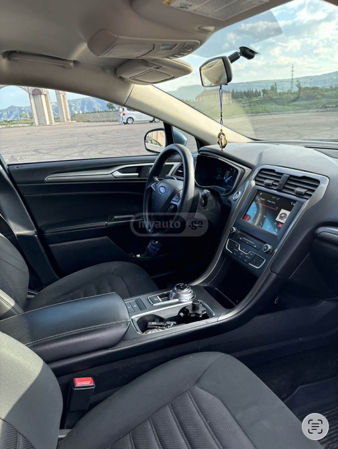 Ford Fusion - фото 5