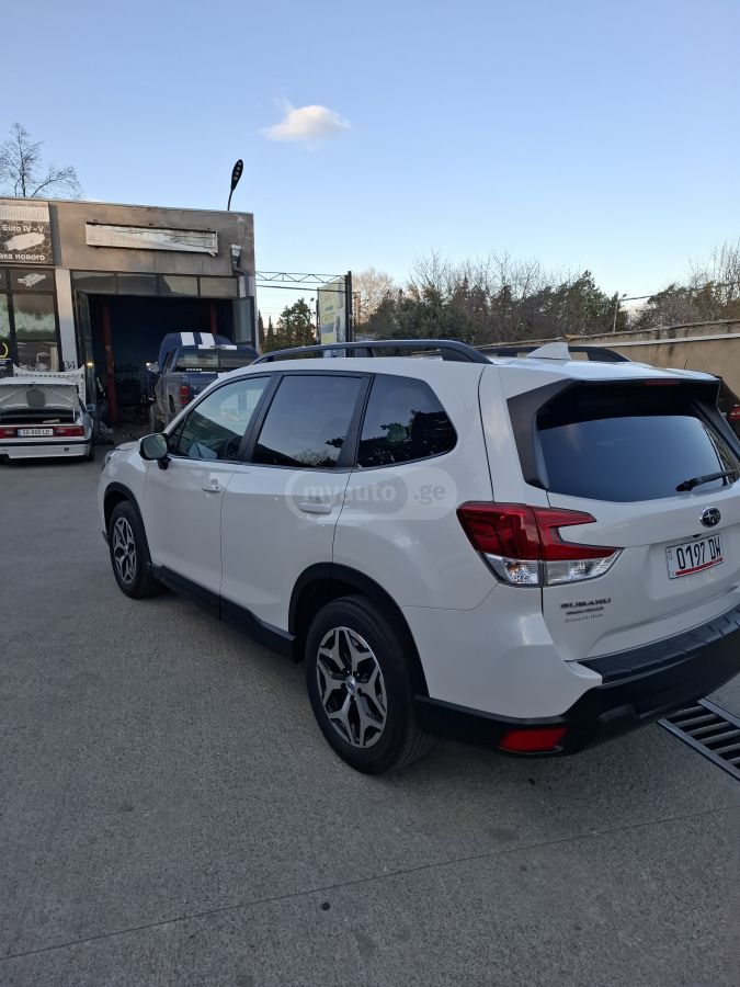 Subaru Forester - фото 2