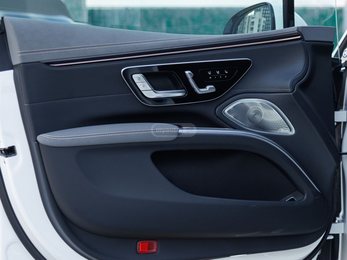 Mercedes-Benz 580 4 MATIC — миниатюра 13