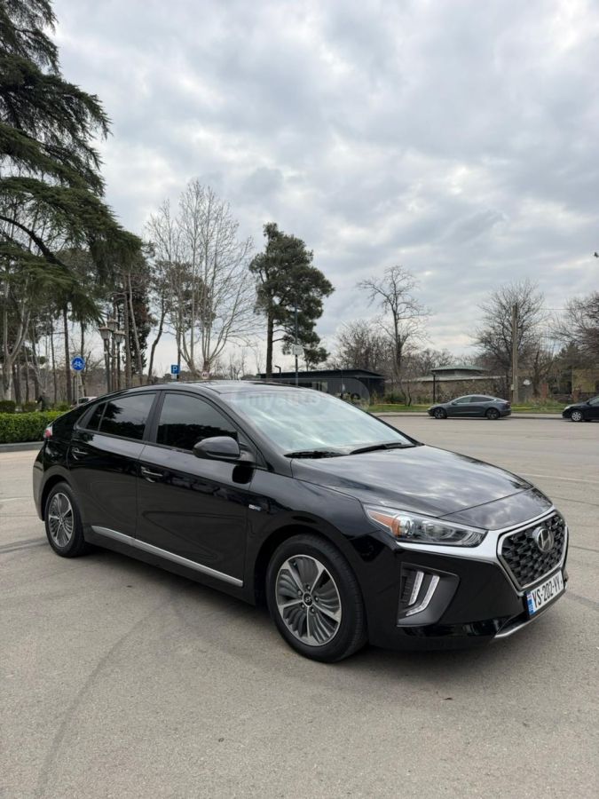 Hyundai Ioniq - фото 2