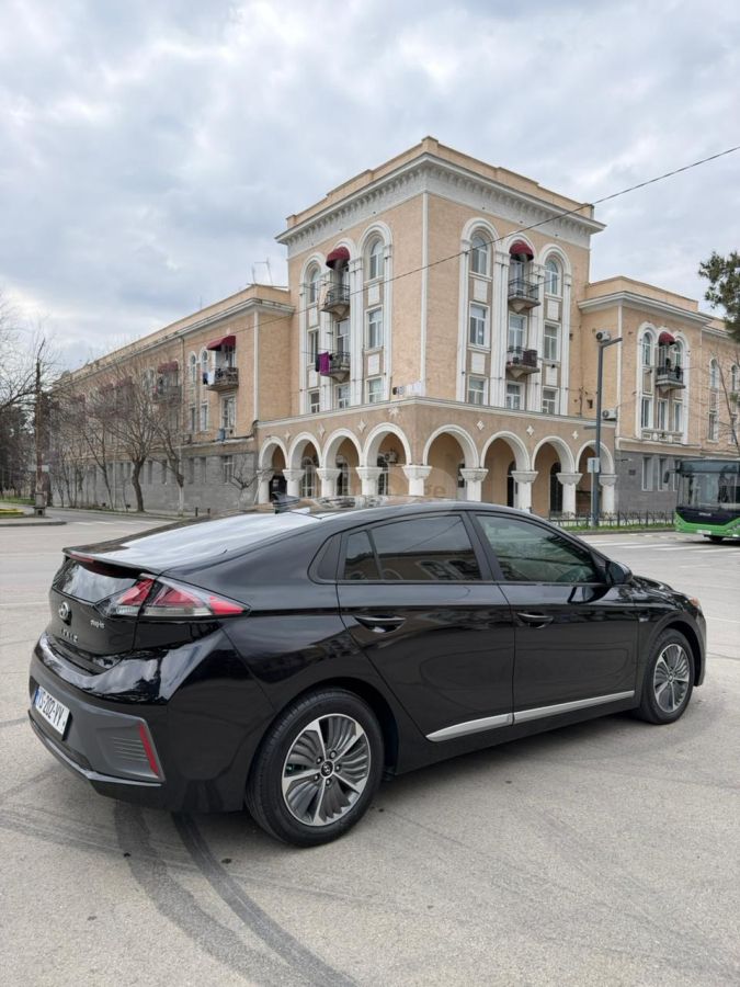 Hyundai Ioniq - фото 4