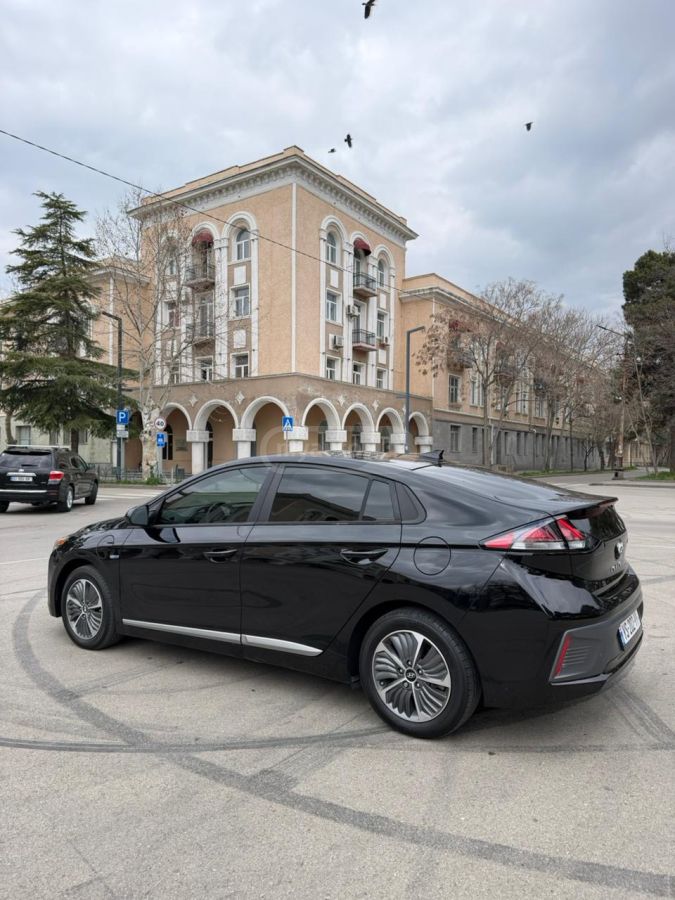 Hyundai Ioniq - фото 5