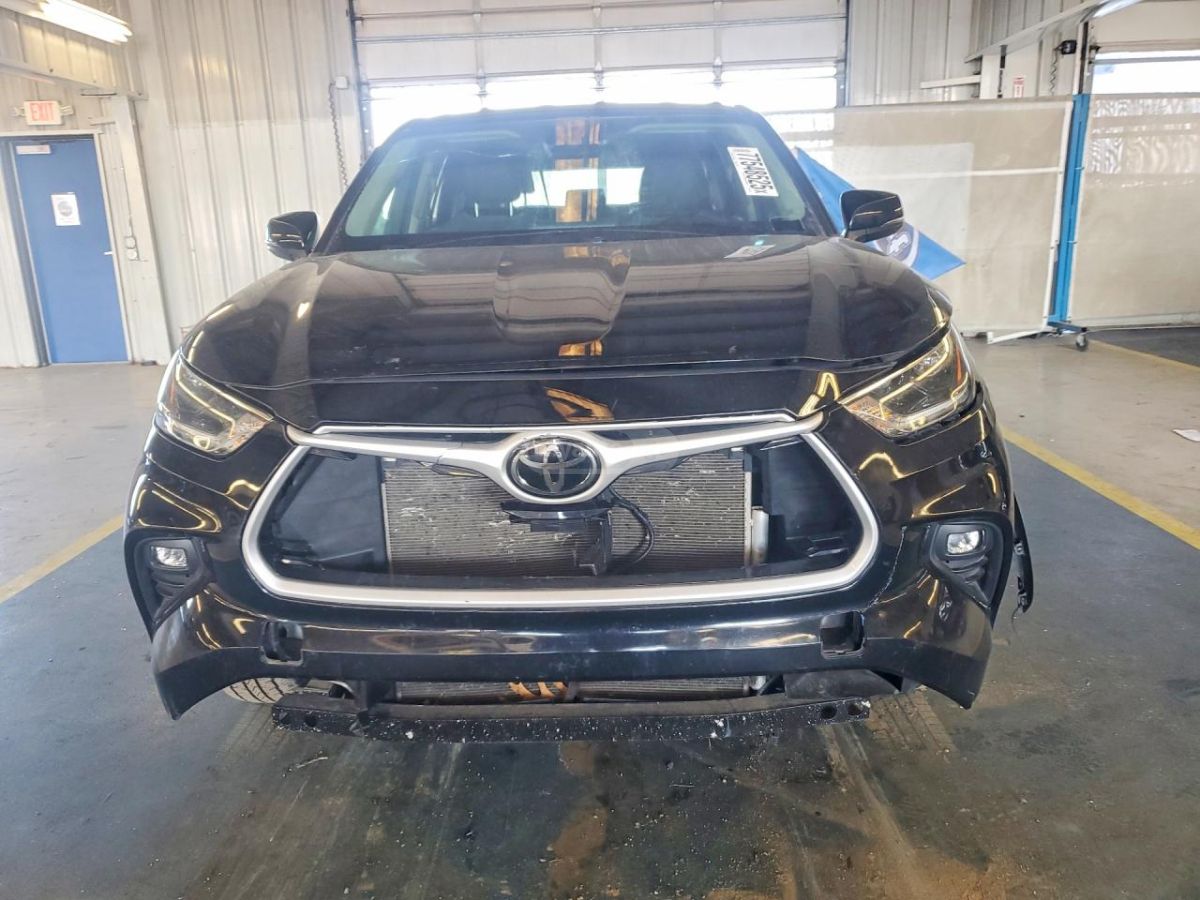 Toyota Highlander - фото 5