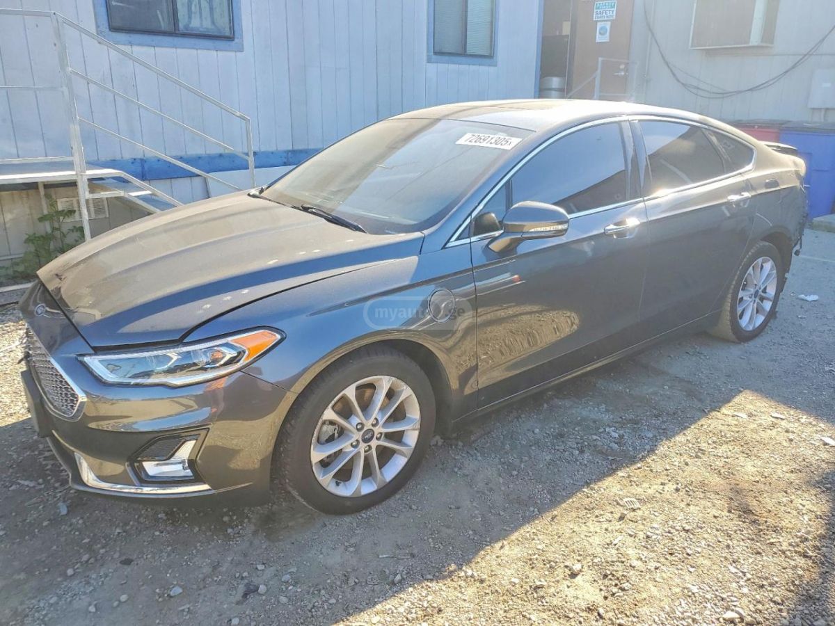 Ford Fusion - фото 1