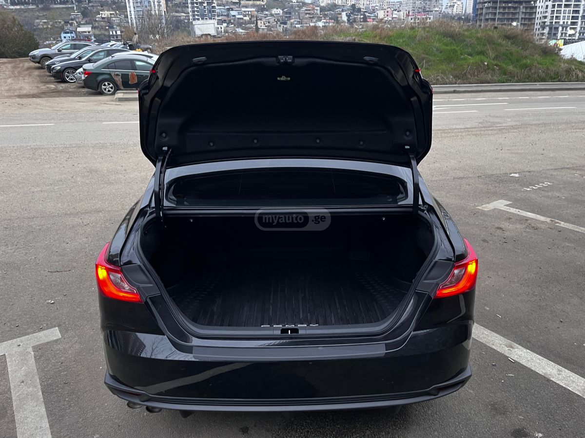 Toyota Camry - фото 12