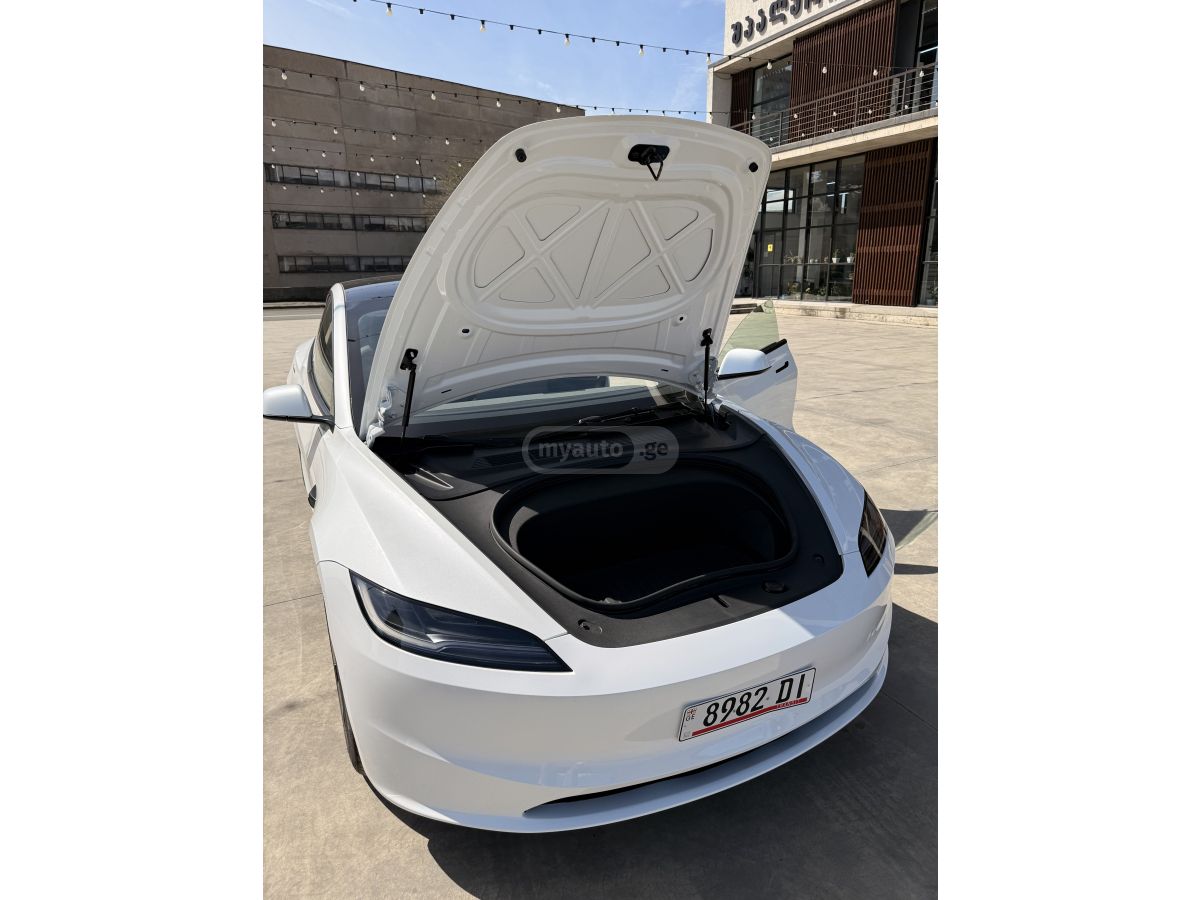 Tesla Model 3 2025 — миниатюра 4