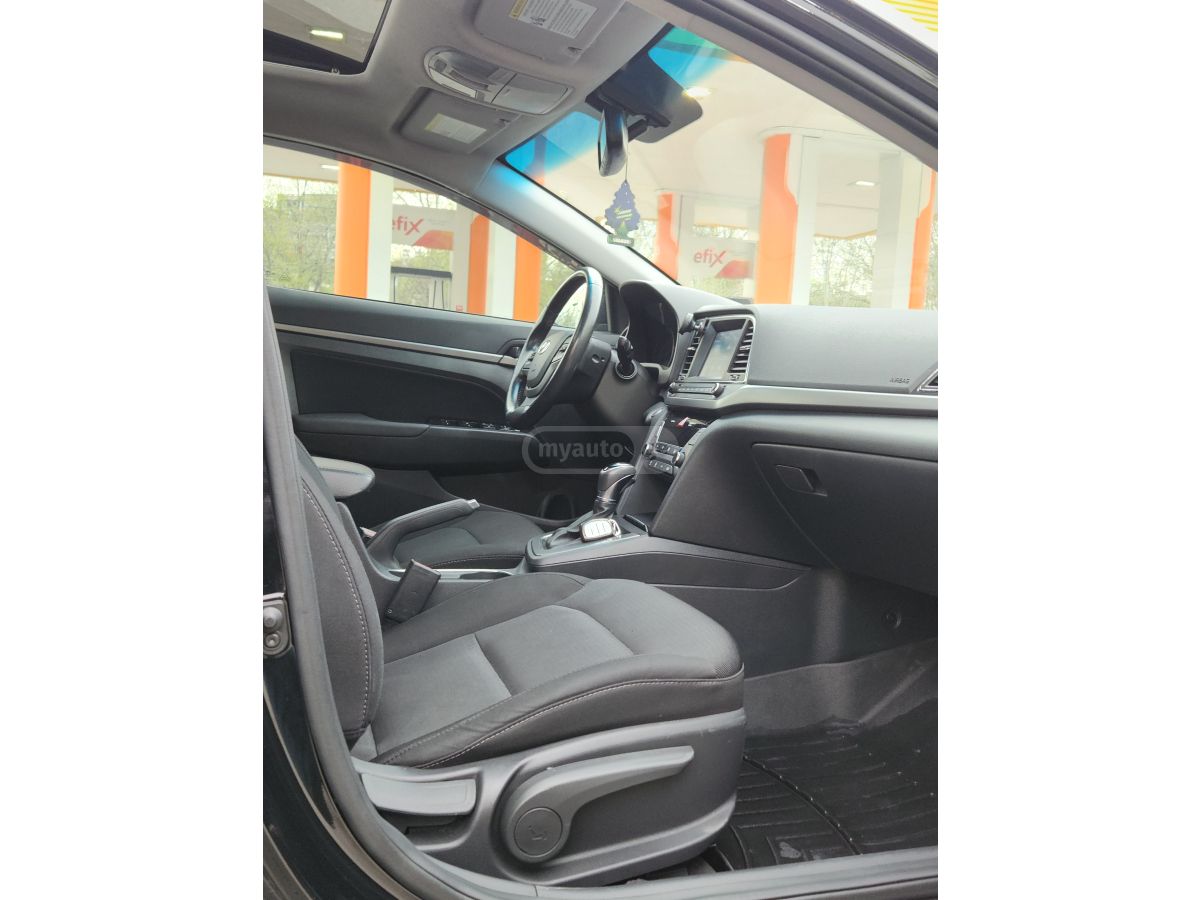 Hyundai Elantra - фото 13