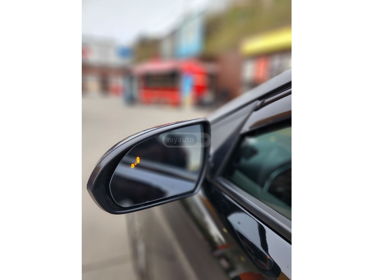 Hyundai Elantra - фото 14