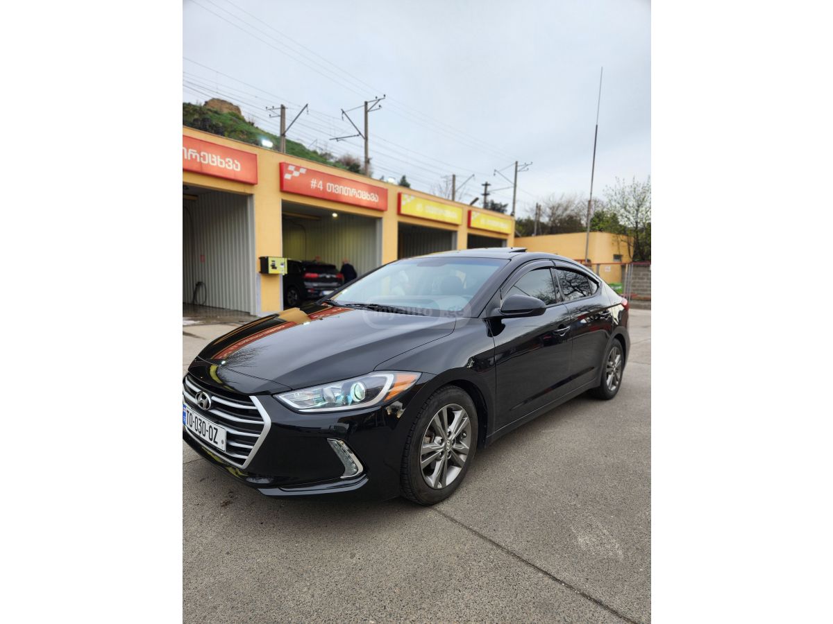 Hyundai Elantra - фото 3