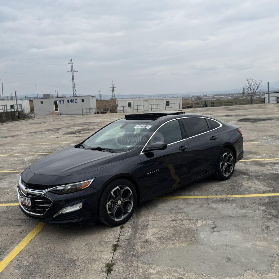 Chevrolet Malibu - фото 1