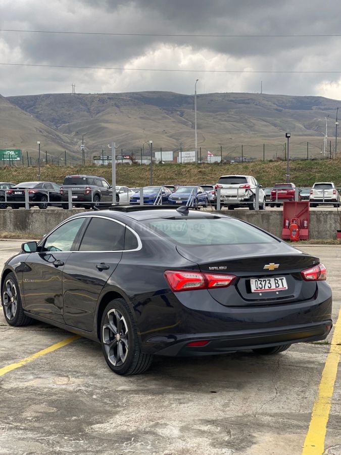 Chevrolet Malibu - фото 11
