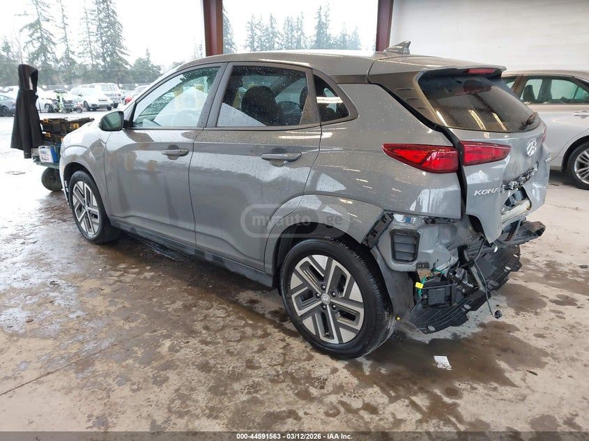 Hyundai kona - фото 1