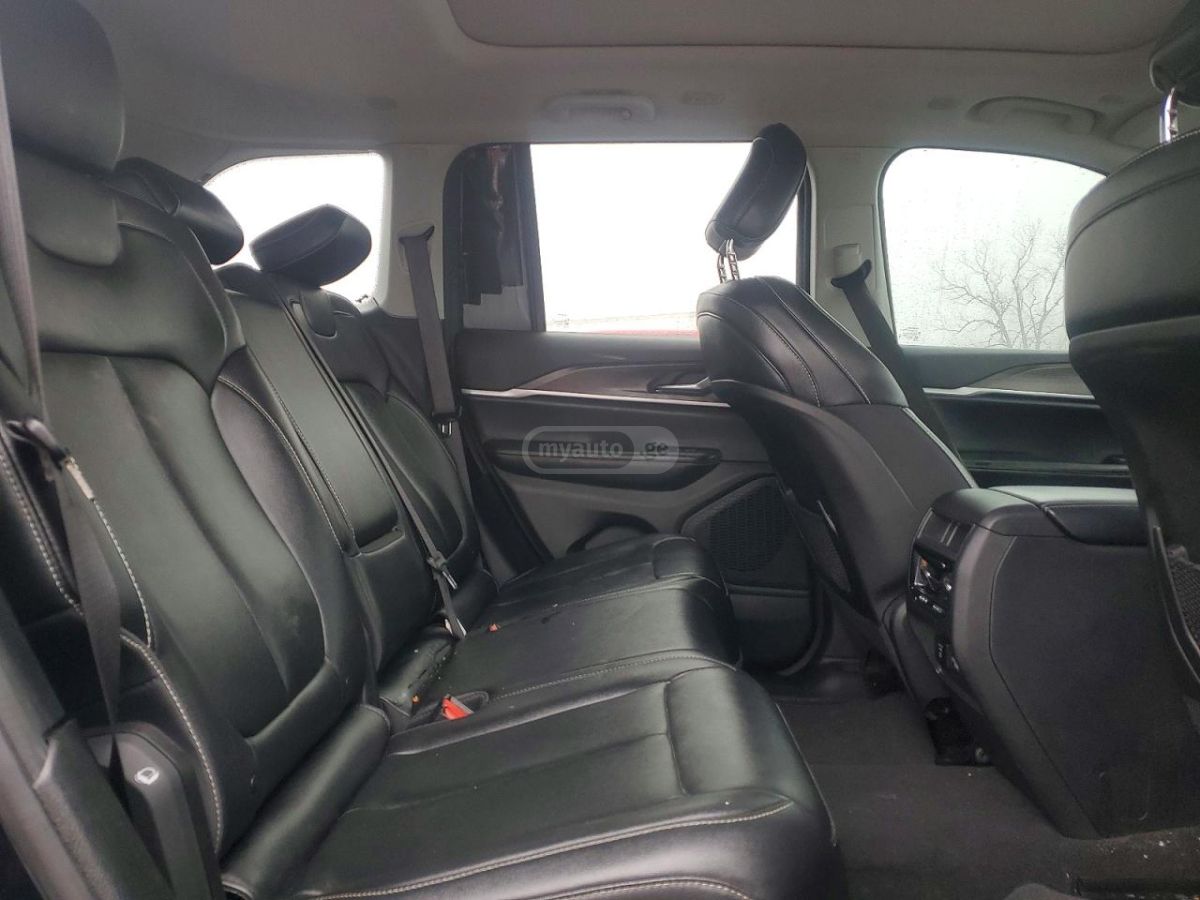 Jeep Grand Cherokee 2024 — миниатюра 11