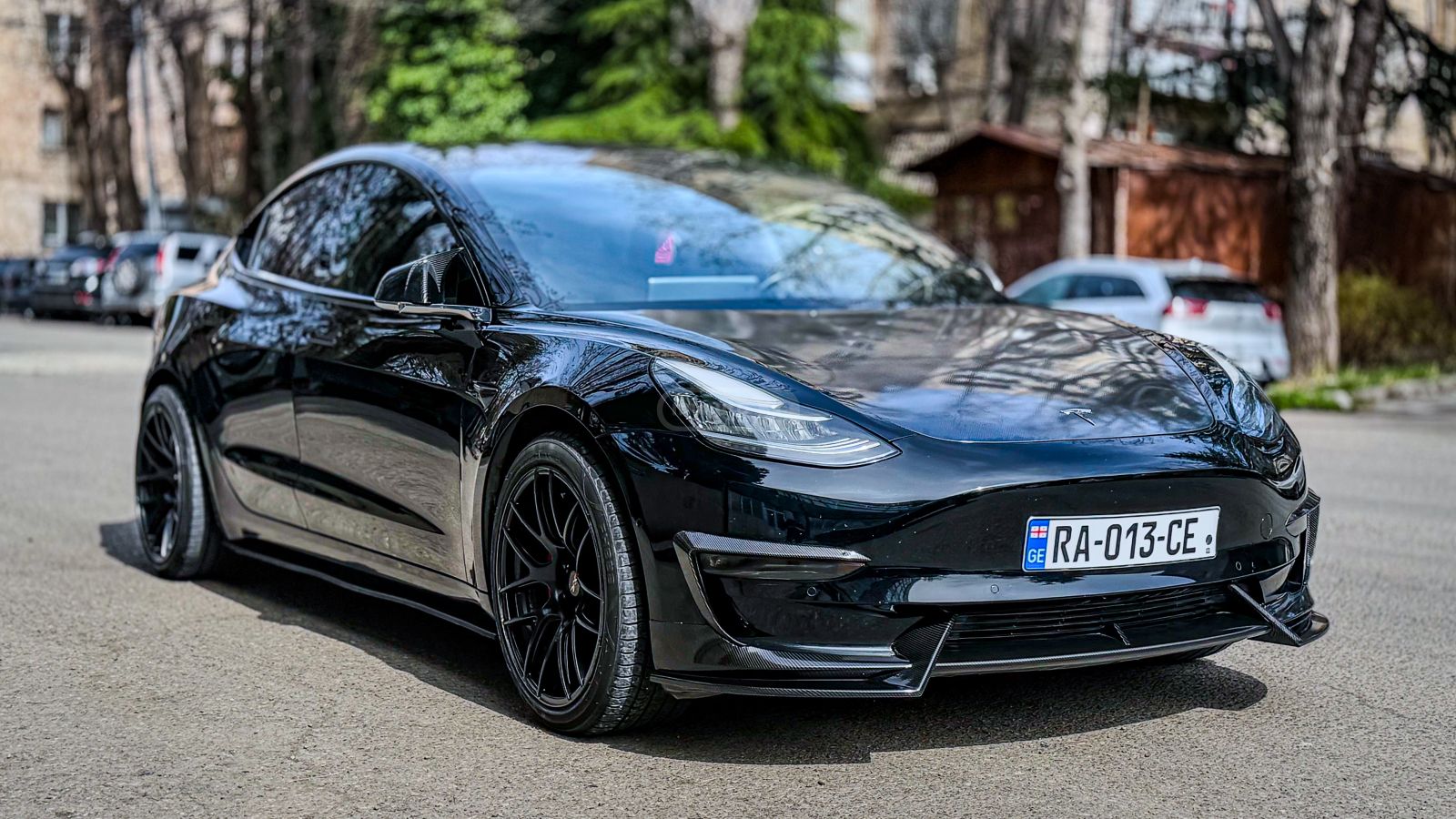 Tesla Model 3 - фото 14