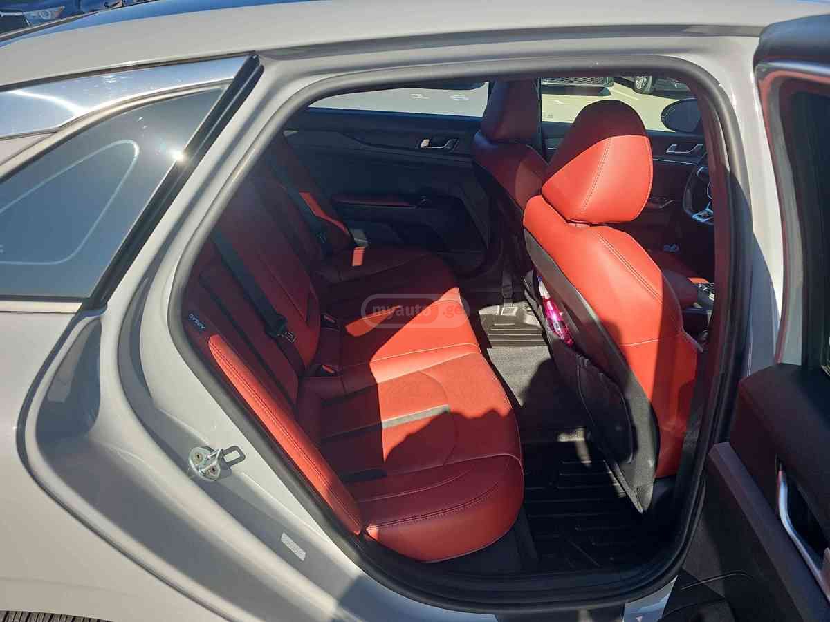 Kia Kia K5 — миниатюра 8