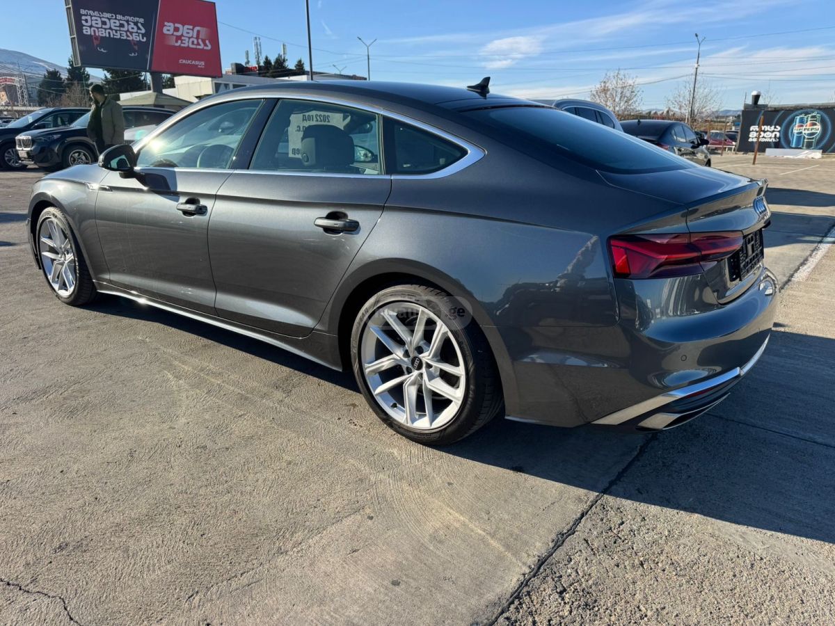 Audi A5 - фото 4