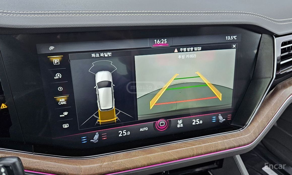 Volkswagen Touareg - фото 15