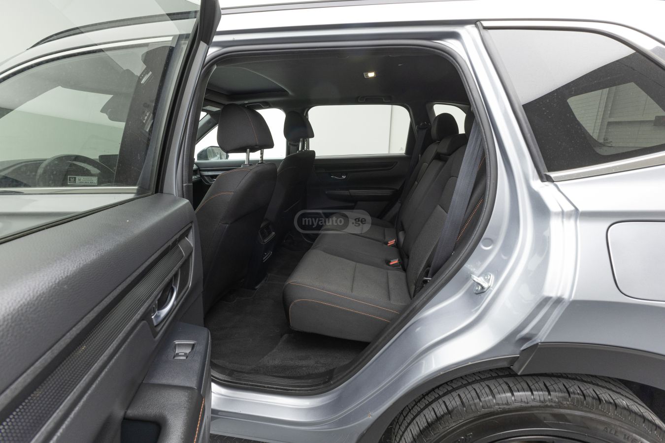 Honda CR-V - фото 8