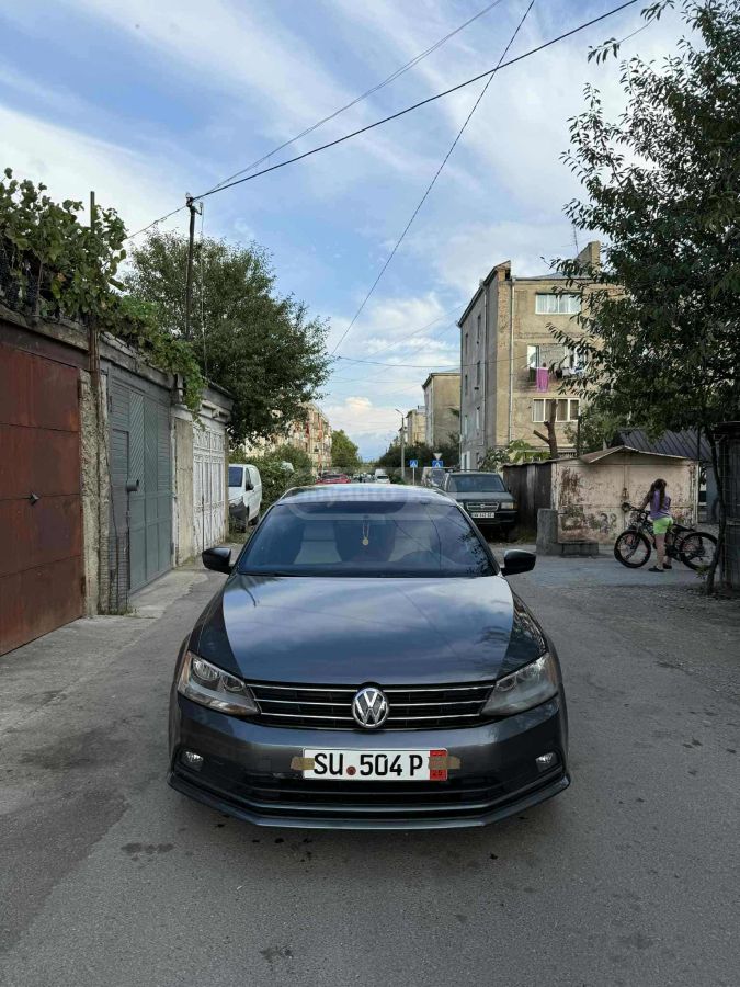 Volkswagen Jetta - фото 3