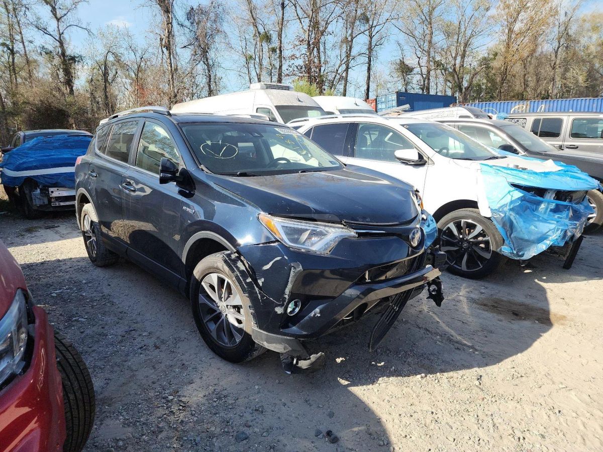 Toyota RAV 4 - фото 1