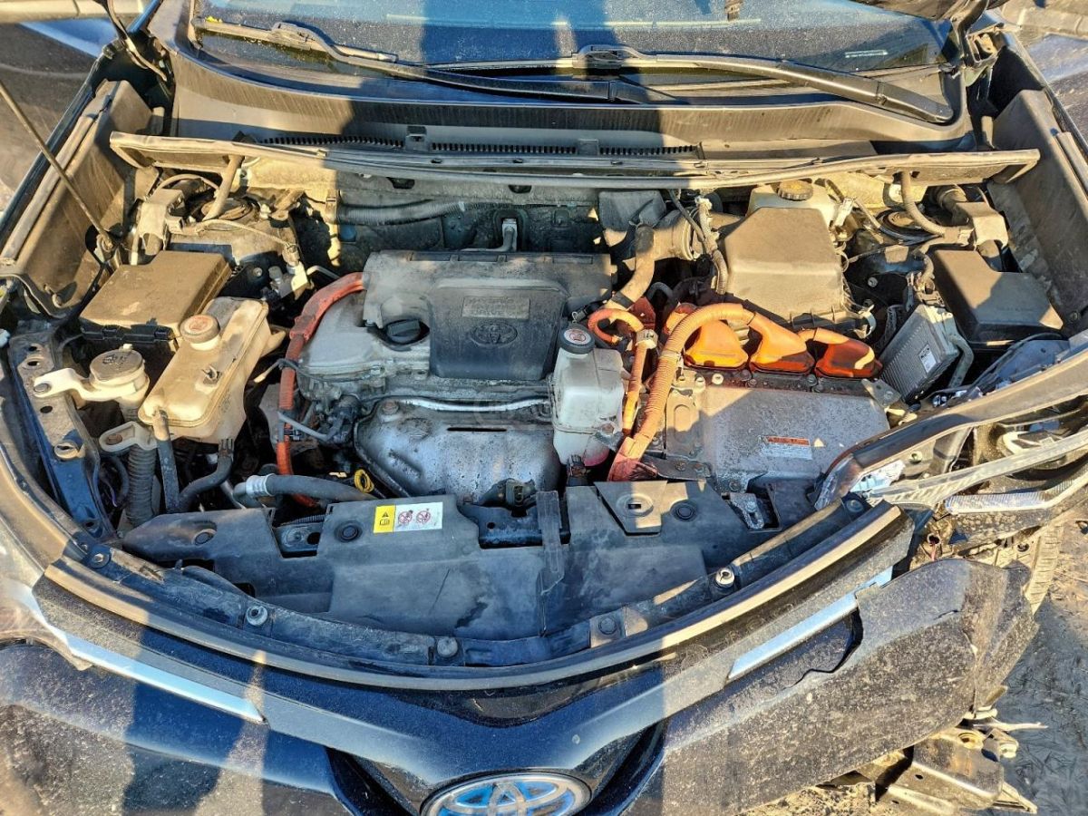 Toyota RAV 4 - фото 5