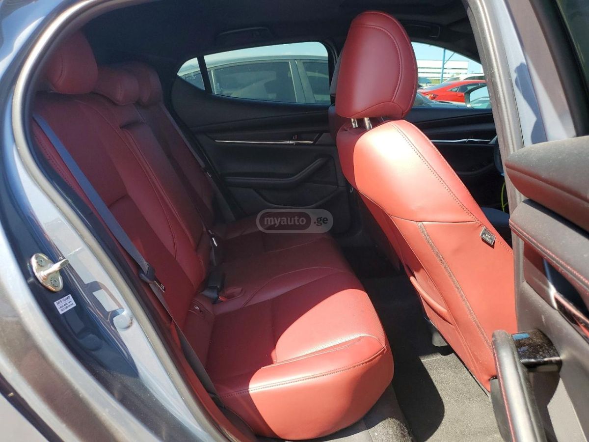 Mazda Mazda 3 - фото 10