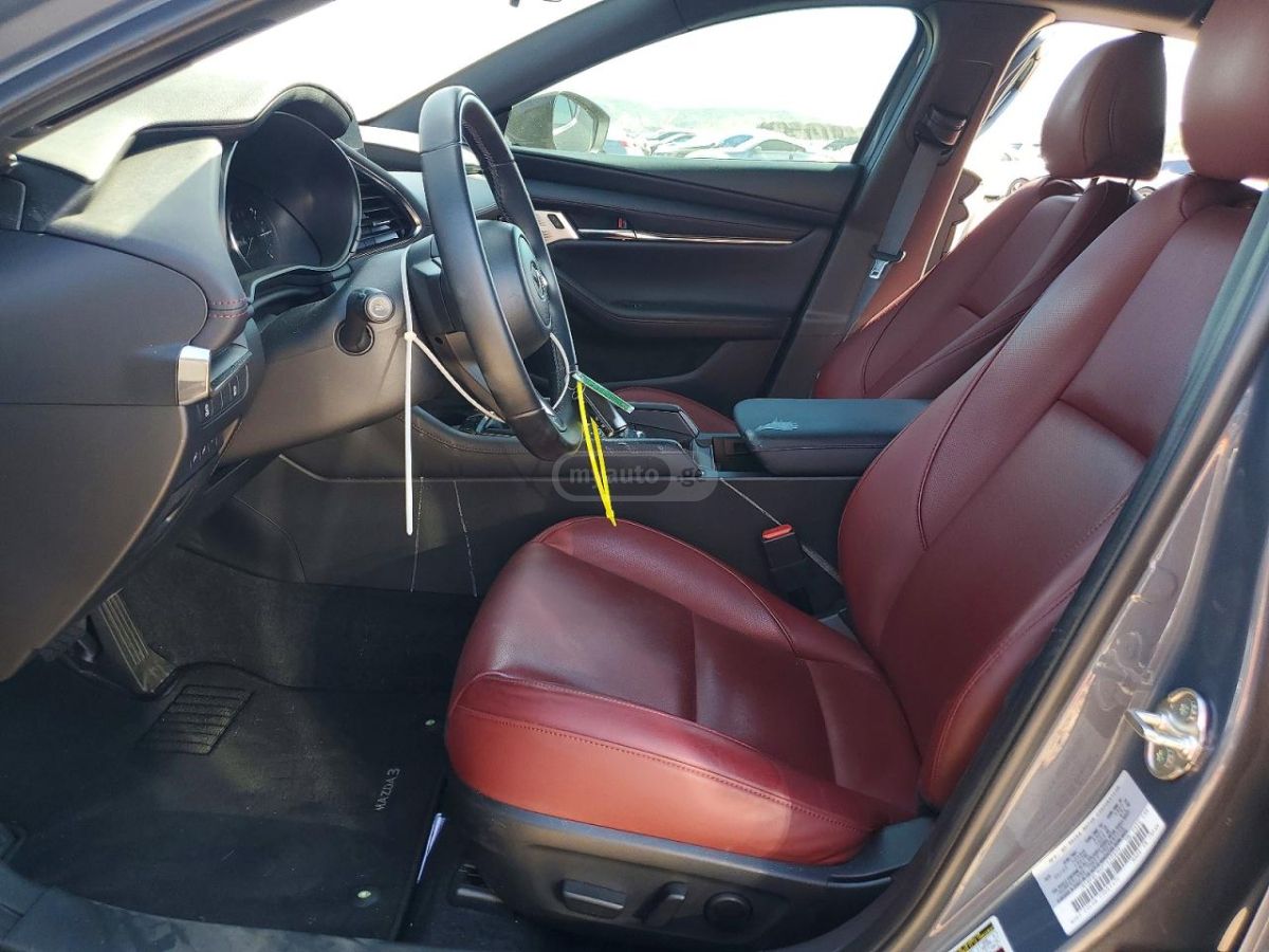 Mazda Mazda 3 - фото 7