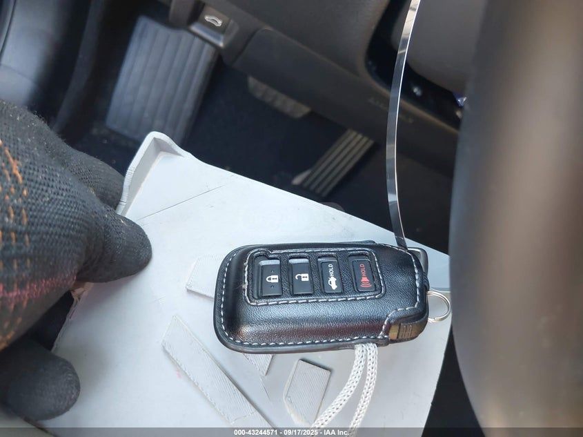 Lexus IS 350 - фото 11