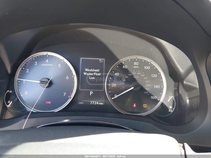 Lexus IS 350 - фото 7