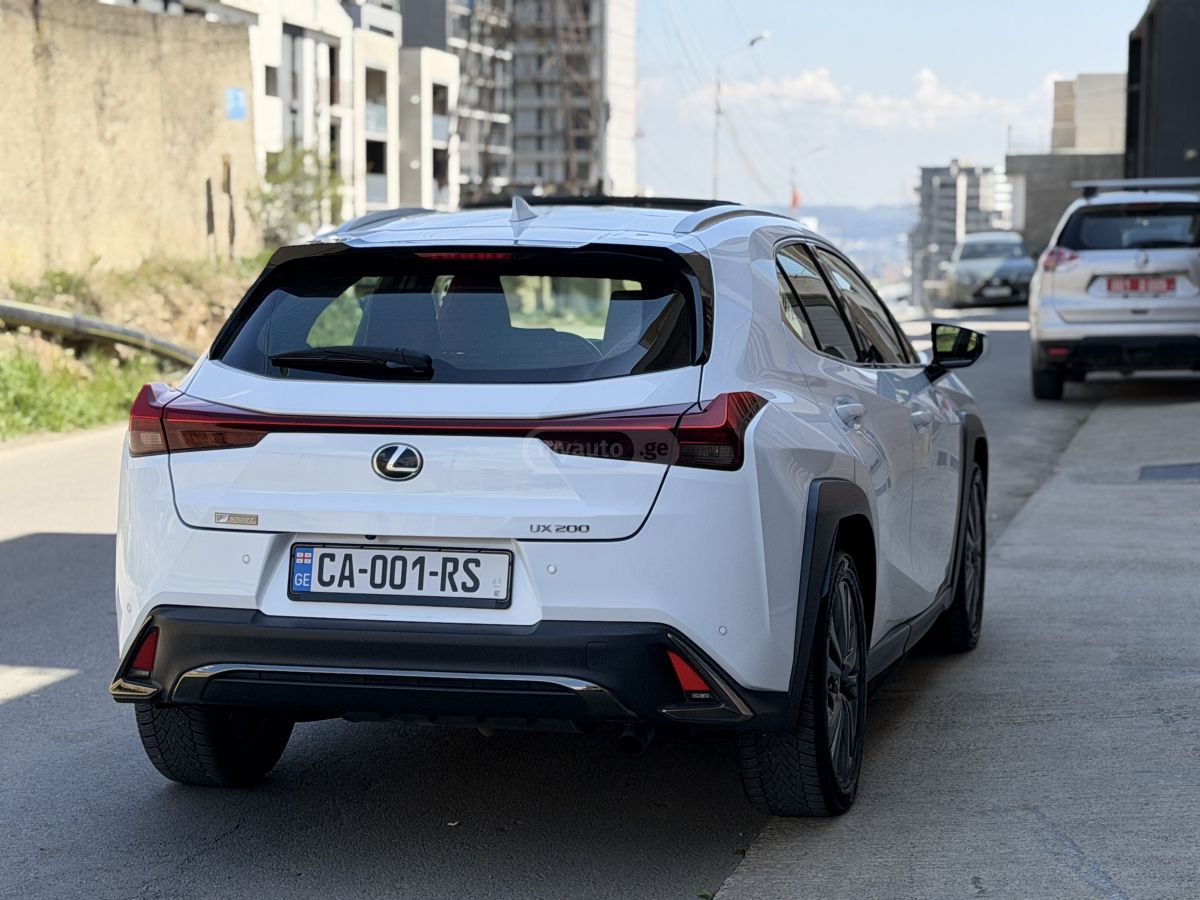 Lexus UX 200 F sport 2020 — миниатюра 4