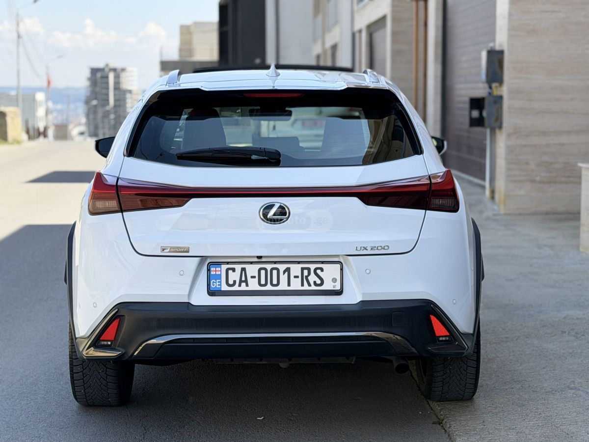 Lexus UX 200 F sport 2020 — миниатюра 5