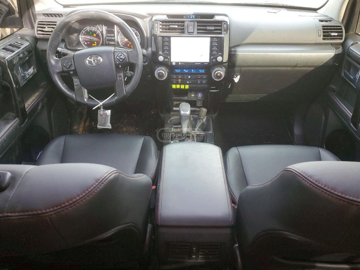 Toyota 4 Runner - фото 8