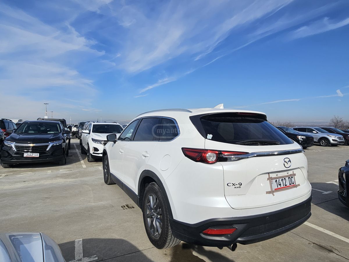 Mazda CX-9 - фото 10
