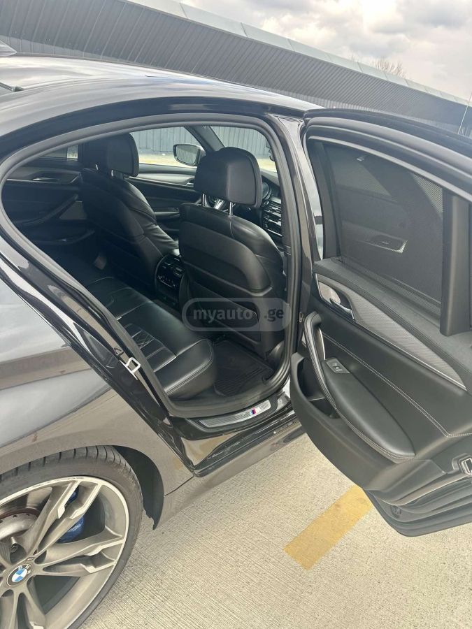 BMW M550 - фото 10