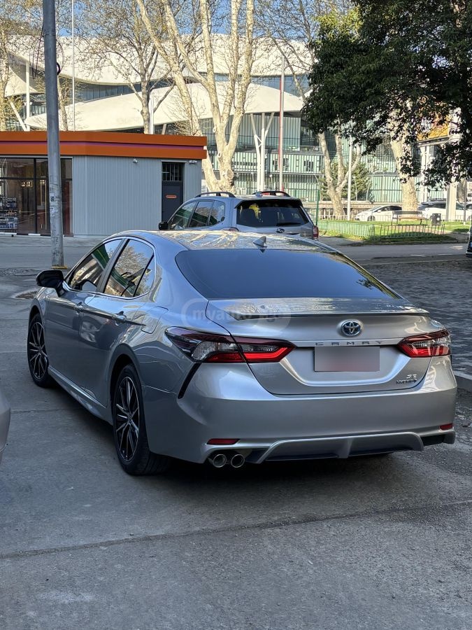 Toyota Camry - фото 3