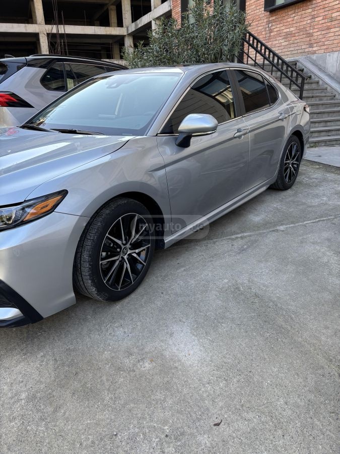 Toyota Camry - фото 5