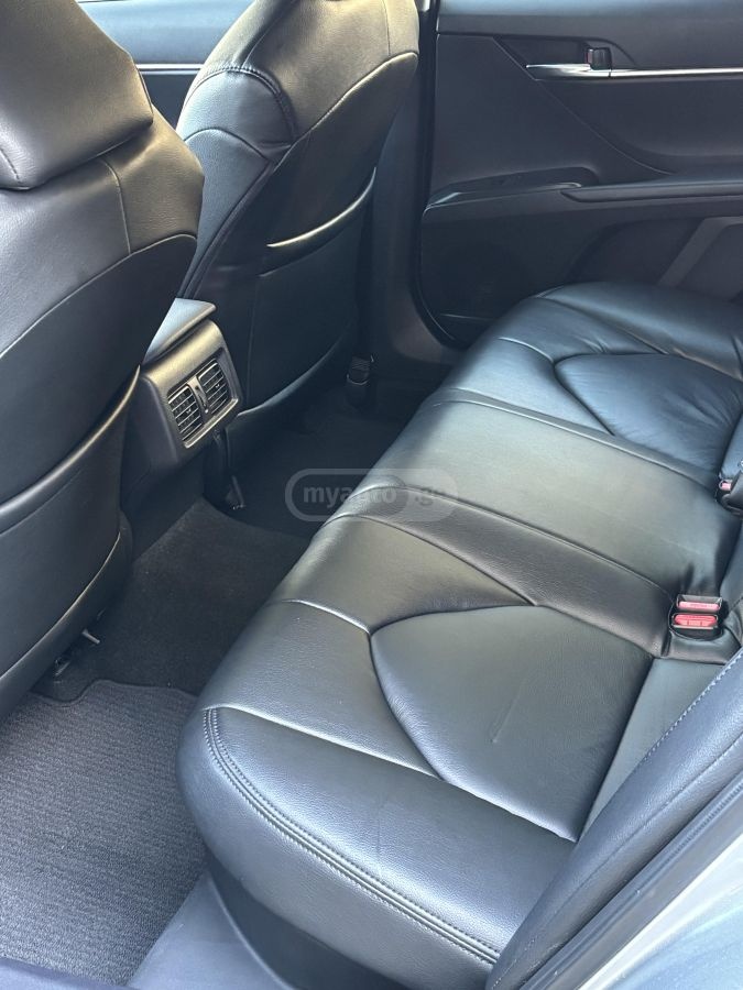 Toyota Camry - фото 6