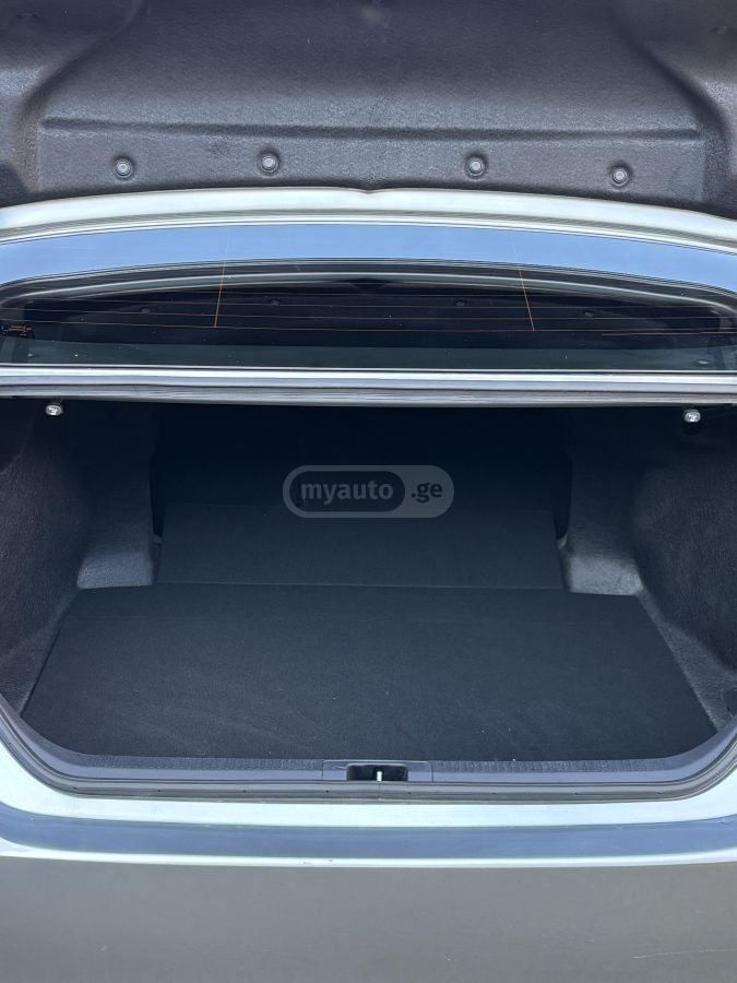Toyota Camry - фото 9